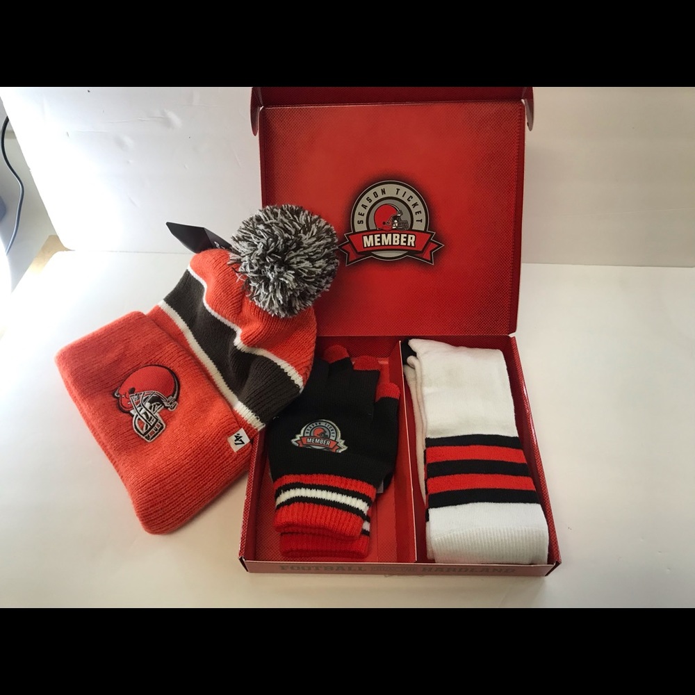 Cleveland browns winter set